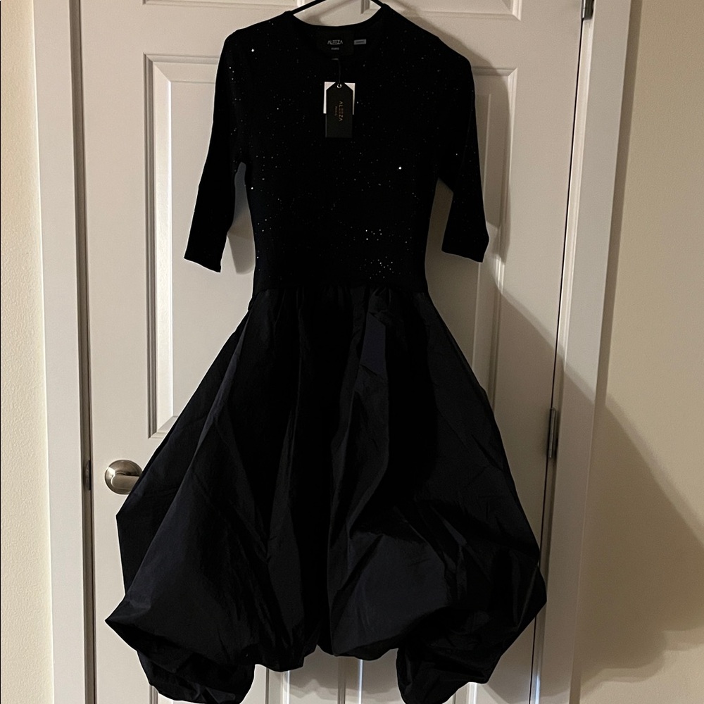 Aleeza Paris spark’s bubble dress XS